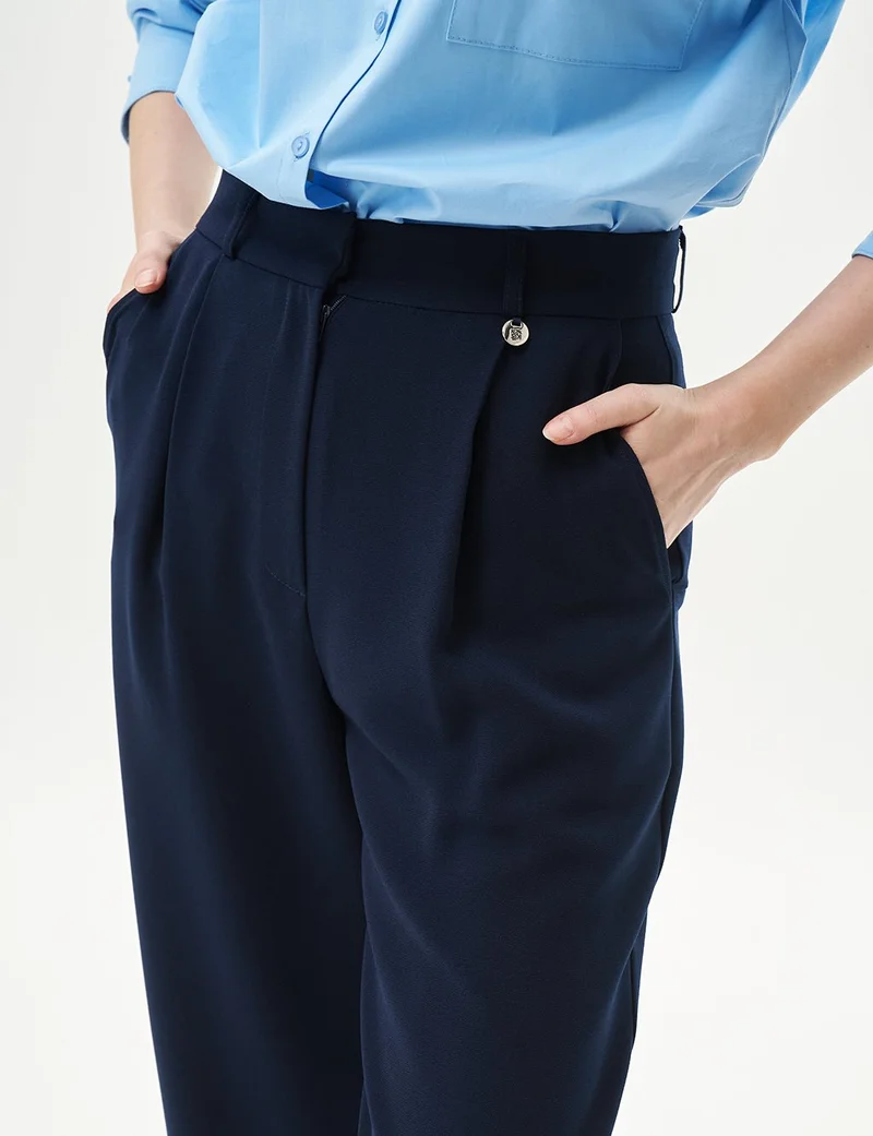 Kayra Pleated Pocket Detail Basic Pants Navy Blue