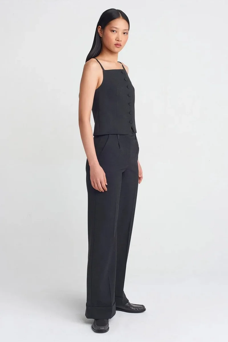 Dilvin Black DILVIN Sleeveless Square-Neck Crepe Blouse for Women | Best Price UAE