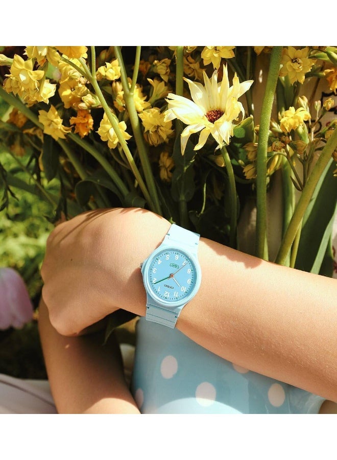 كاسيو ساعة بوب - ميناء أزرق وسوار أزرق من الراتنج الحيوي، صغيرة الحجم 31.5 مم، خفيفة الوزن 17 جرامًا، كوارتز بثلاثة عقارب، مقاومة للماء، صديقة للبيئة - Image 2