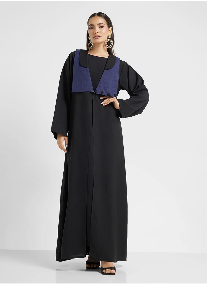 هيا كلوزيت V-Neck Button Detailed Flared Sleeve Abaya