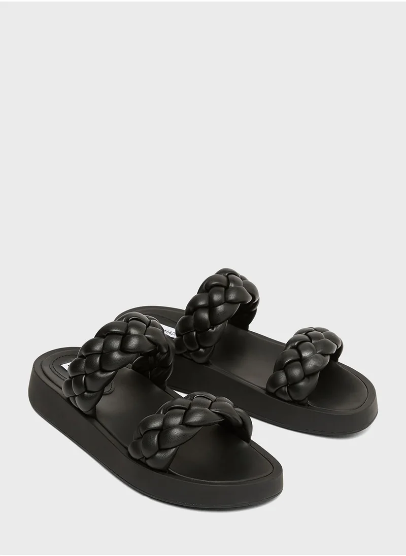 ستيف مادن Hillary Flat Sandals