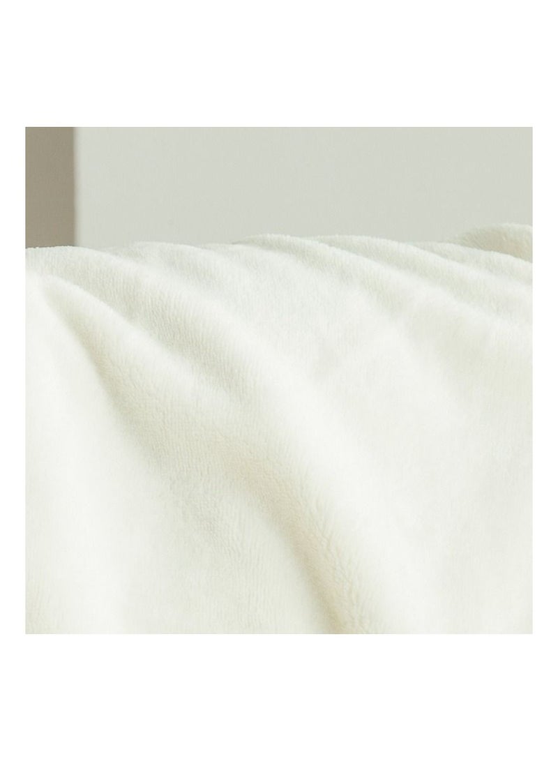 Cozy White Fleece Blanket 150x210 cm, Warm and Soft Blanket for Sofa, Bedspread, and Couch, Perfect Travel Companion (1pc)  - Image 4