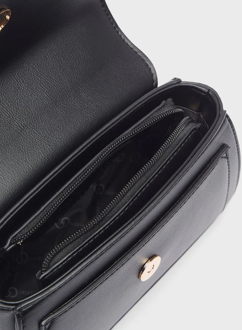 سيليست Chain Detail Flap Over Crossbody