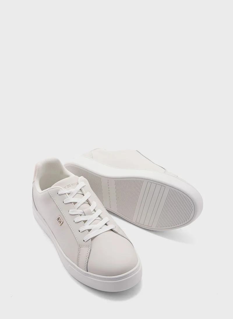 TOMMY HILFIGER Lace Up Low Top Sneaker
