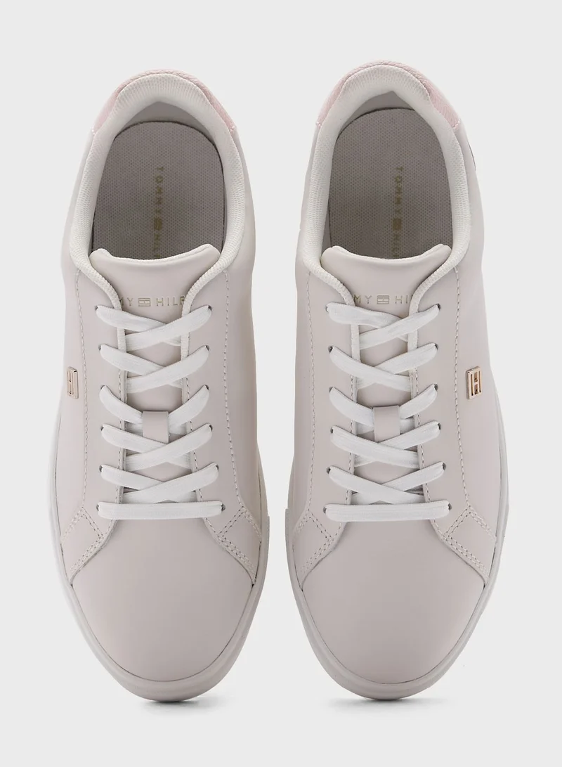 TOMMY HILFIGER Lace Up Low Top Sneaker