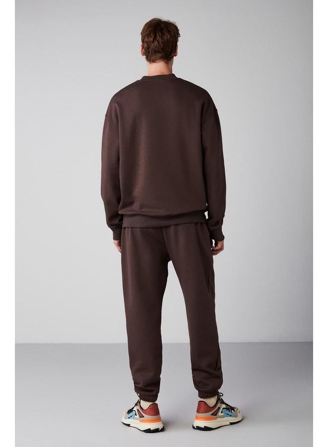GRIMELANGE Raırok Men's Fleece-Lined Comfort Oversize Embroidered Brown Sweatshirt. - Image 3