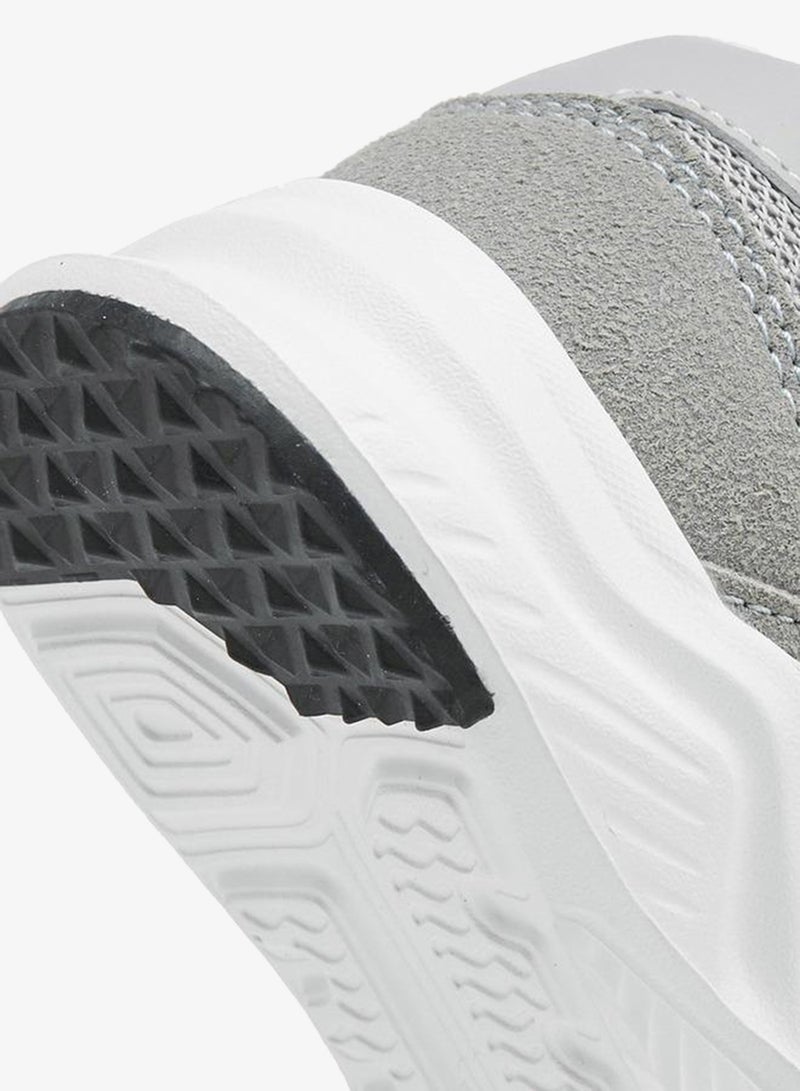 JUNIORS Boys' Hook and Loop Closure Sneakers - Image 3