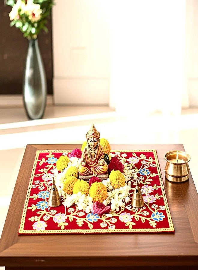 BERRYCRAVE قماش مخملي Pooja Chowki Aasan لأصنام الآلهة Puja Asan قماش مذبح مطرز بنبات الزاحف اللامع مقاس متوسط (أحمر - مطرز - 12 × 10 بوصة) - Image 5