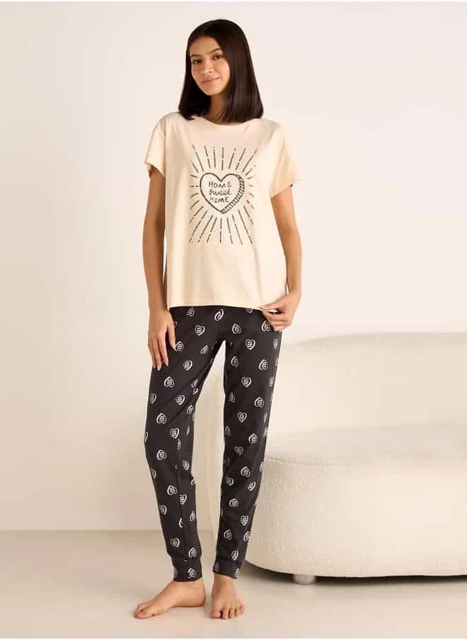 FAV Slogan Print Short Sleeves T-shirt and Pyjama Set