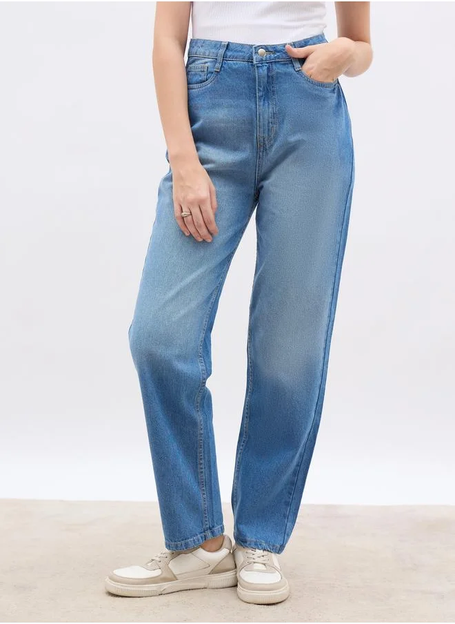 Styli Styli High Rise Straight Fit Faded Jeans