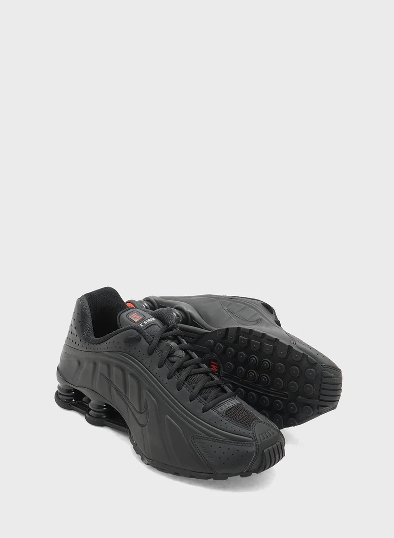 Nike Shox R4