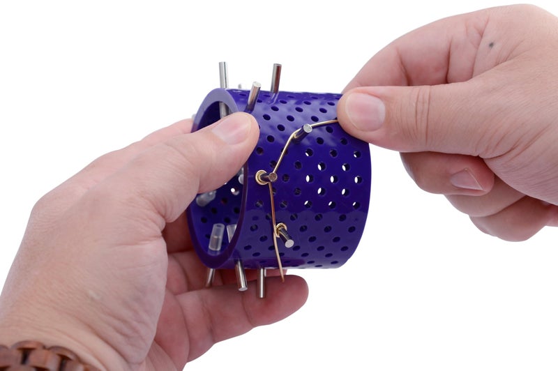 Artistic Wire 3D Bracelet Jig, with 20 Pegs 22 mm / 0.86 in, L x 4 mm / .15 in, O.D. and Holder Tubes - Image 5