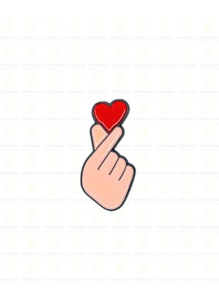 Finger heart