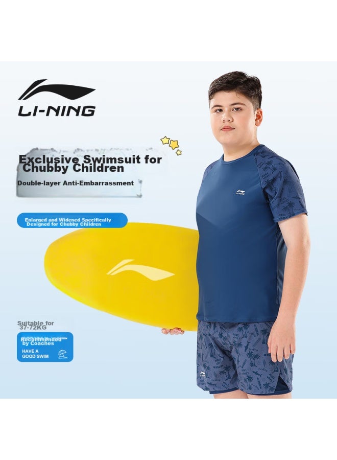 لي-نينج Li-ning ملابس سباحة للأطفال، بدلة سباحة من قطعتين للأولاد، للأطفال الأكبر سنًا والسمينين، سراويل سباحة، 8821 رمادي-أزرق، المقاس 160 - Image 2