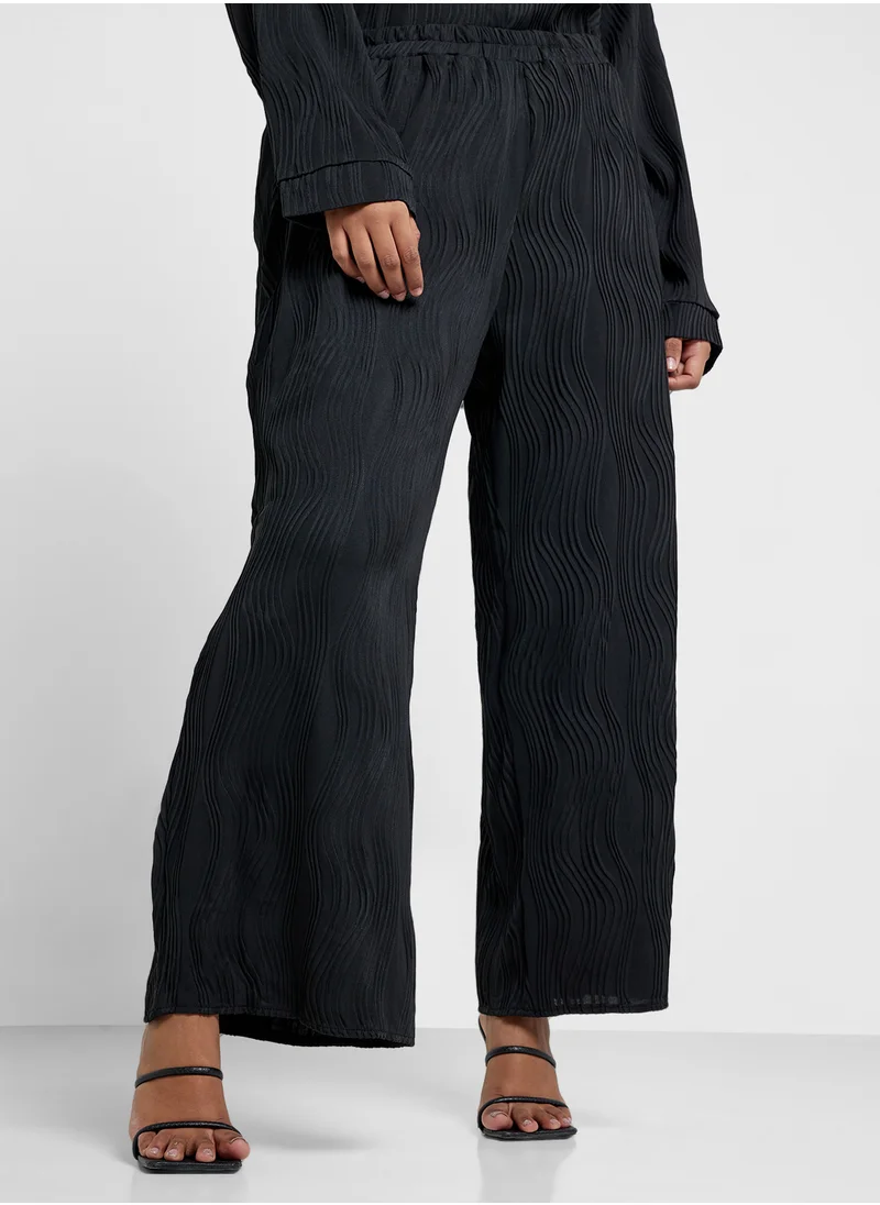 ايلا بلس Textured Tunic Top & Pant Set