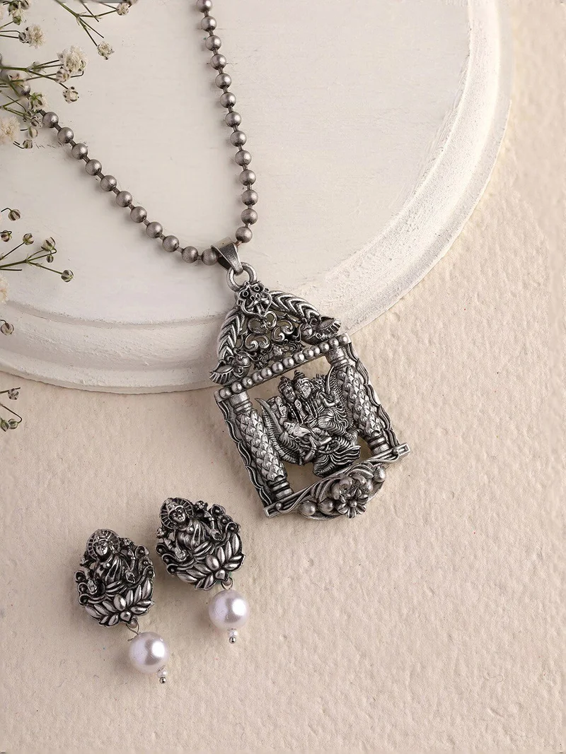 Priyaasi Oxidized Temple Jewellery Set