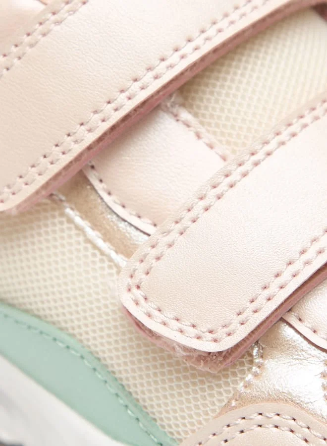 Little Missy Panelled Lightweight Sneakers with Hook and Loop Closure