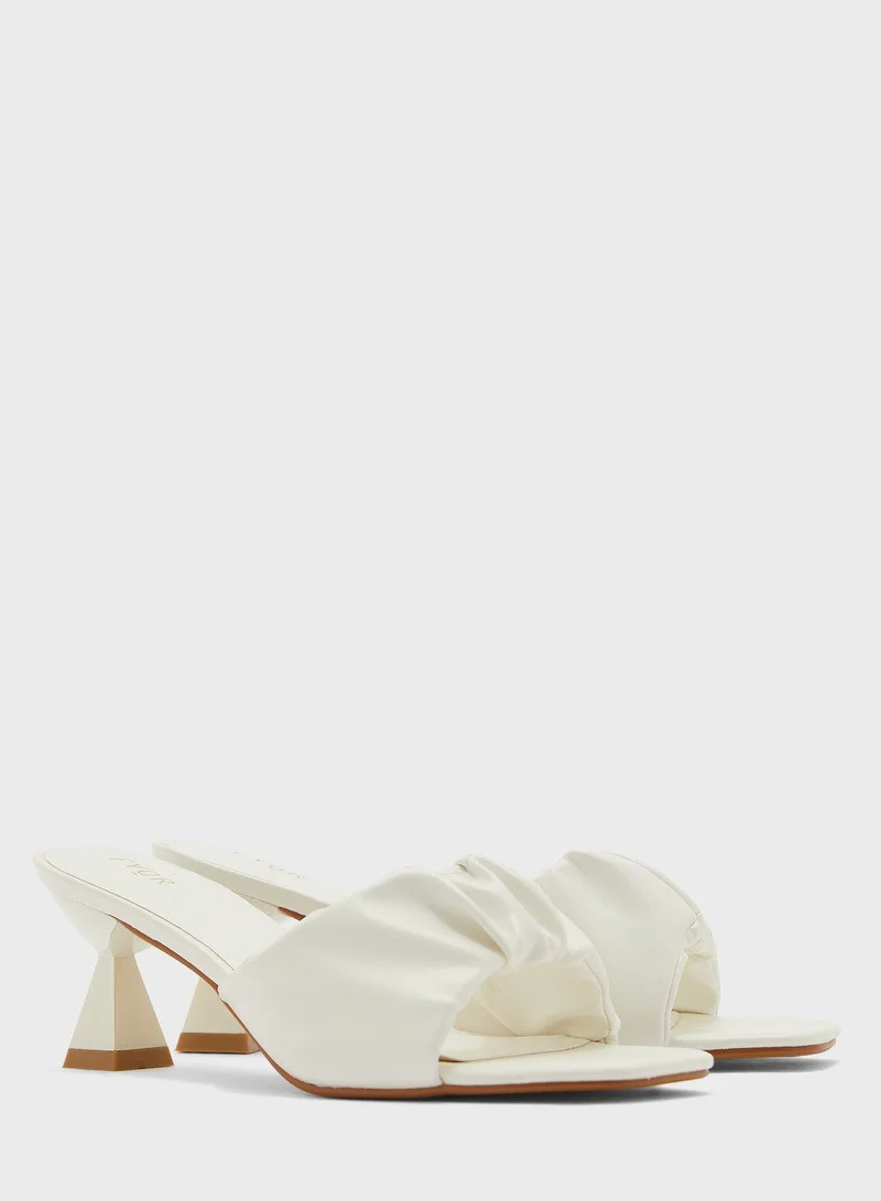 فايور One Strap Low Heel Sandals