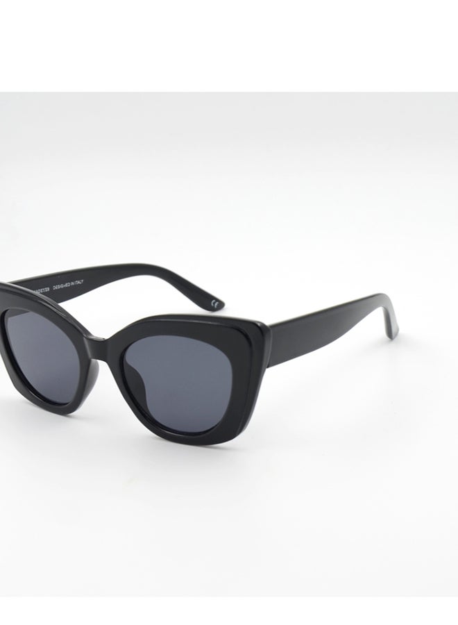 MADEYES نظارات شمسية للنساء لحماية من الأشعة فوق البنفسجية EE24P011-2 - سوداء - Image 2