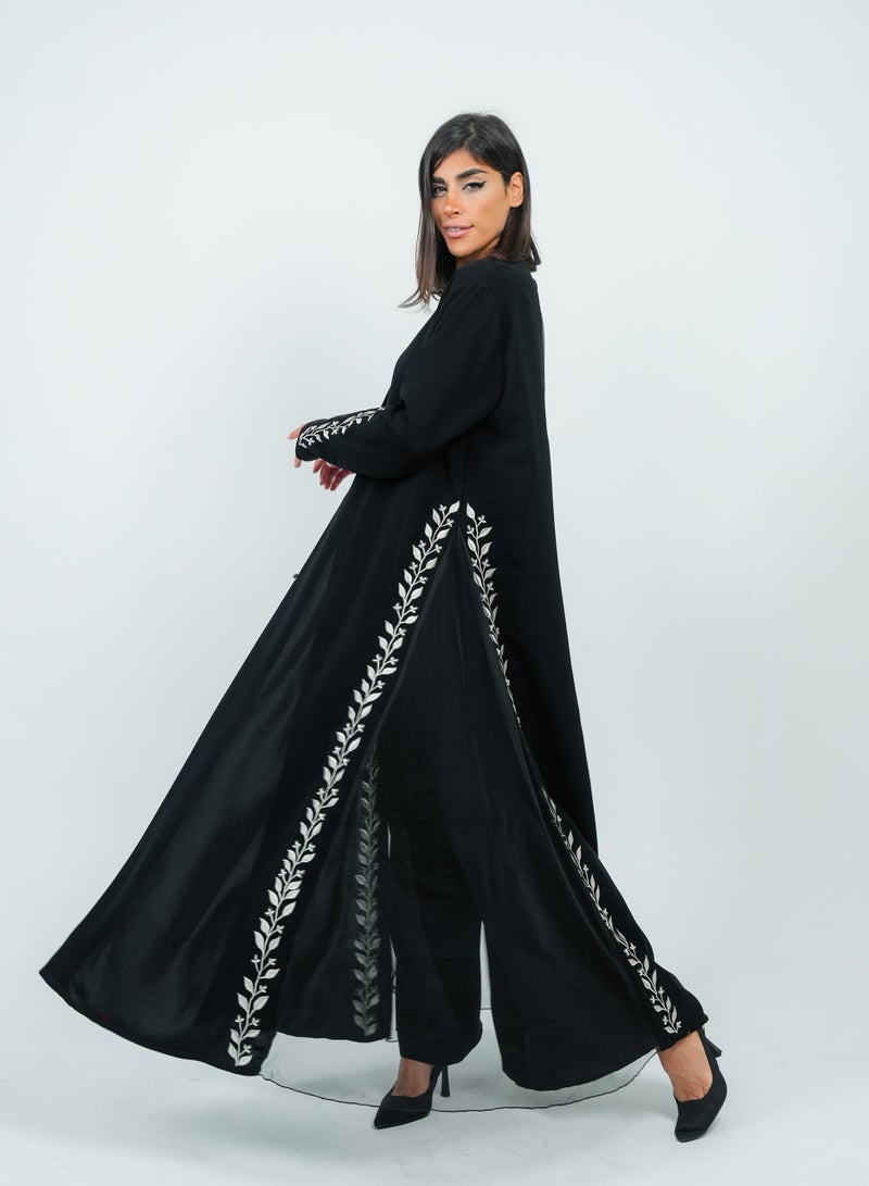 روزيت عباية عباية أنيقة مطرزة بالورود البيضاء و اللولو - Image 2