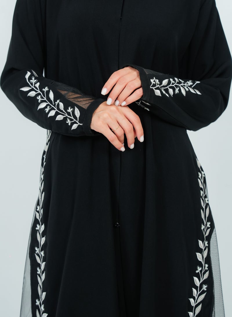 روزيت عباية عباية أنيقة مطرزة بالورود البيضاء و اللولو - Image 3