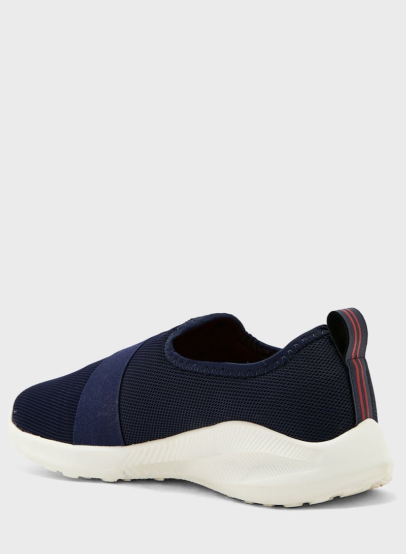 Brisk Iii Knitted Sneakers