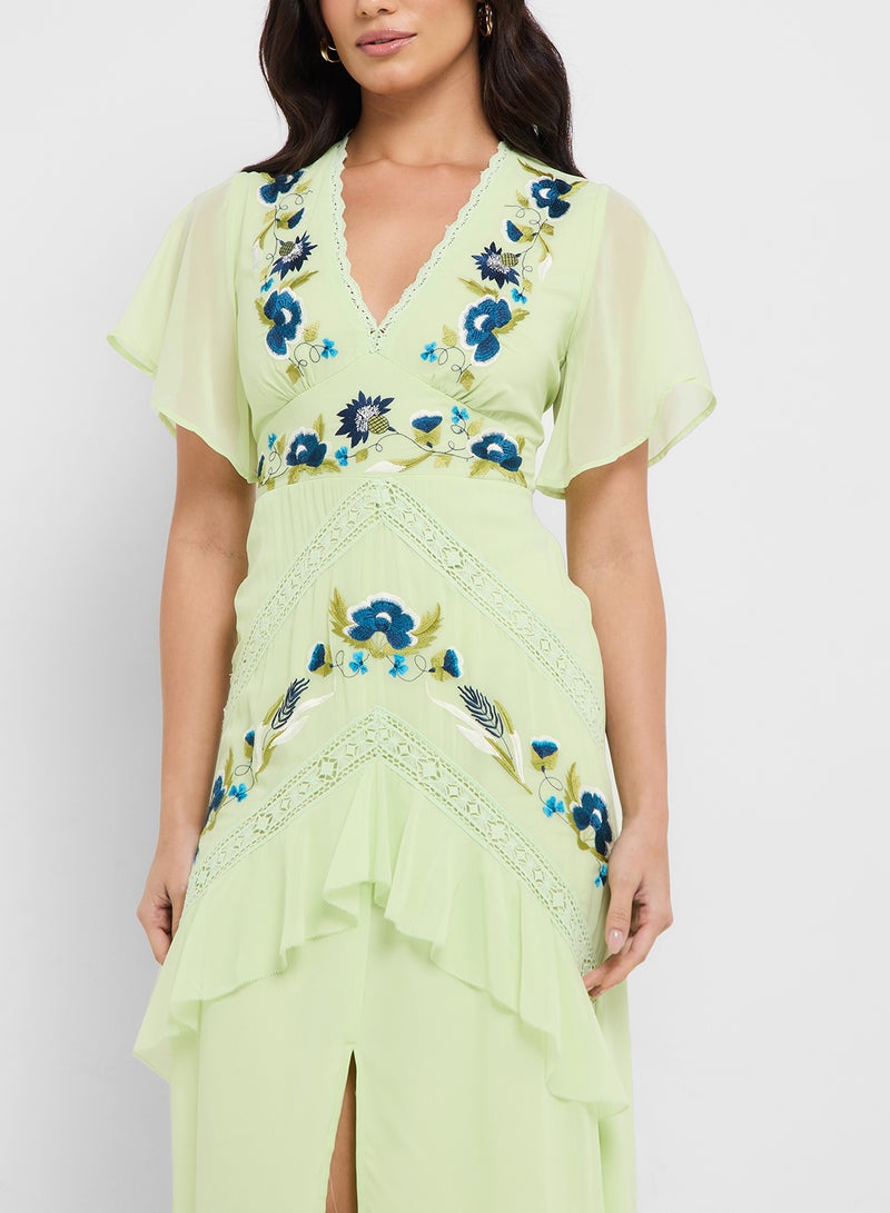 Hope & Ivy Floral Embroidered Dress - Image 3