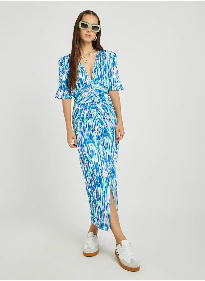 ستايلي Styli Printed Ruched Detail V-Neck Maxi Dress