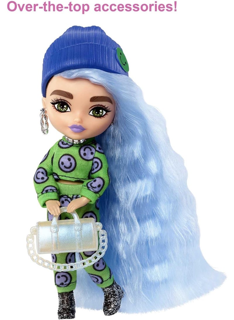 Barbie Extra Minis Doll 3 (5.5 In) In Fashion And Accessories, With Doll Stand - Image 5