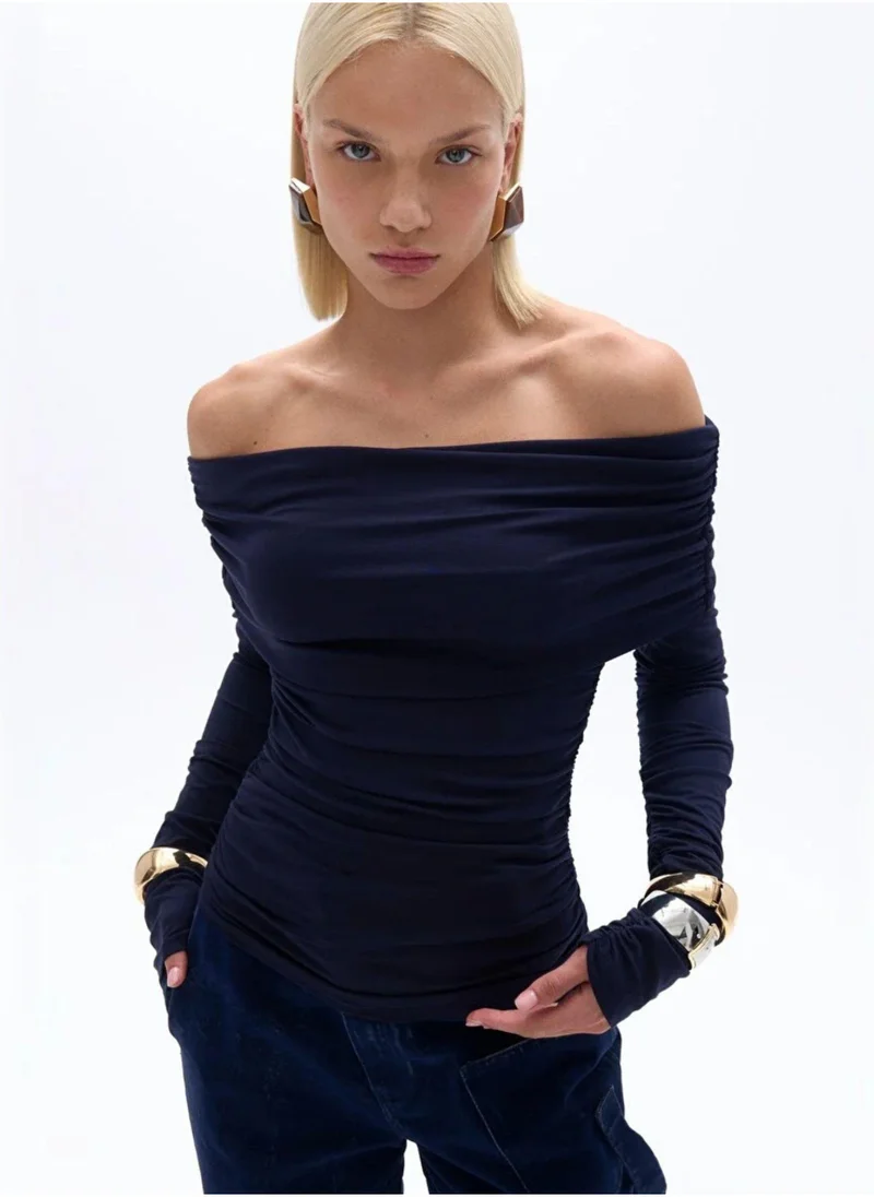 نوكتورن Pleated Detailed Open Shouldered Blouse