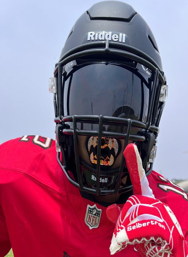 LeCool Football Visor – 3D Molded Curved Lens Technology, Wide Field Vision, Fits Youth & Adult Helmets (Black) - Image 5