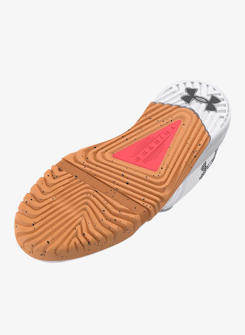 UNDER ARMOUR Tribase Reign 6