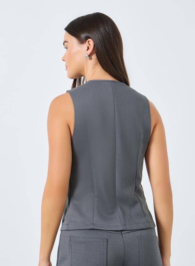 Styli Round Neck Fitted Buttoned Vest - Image 4