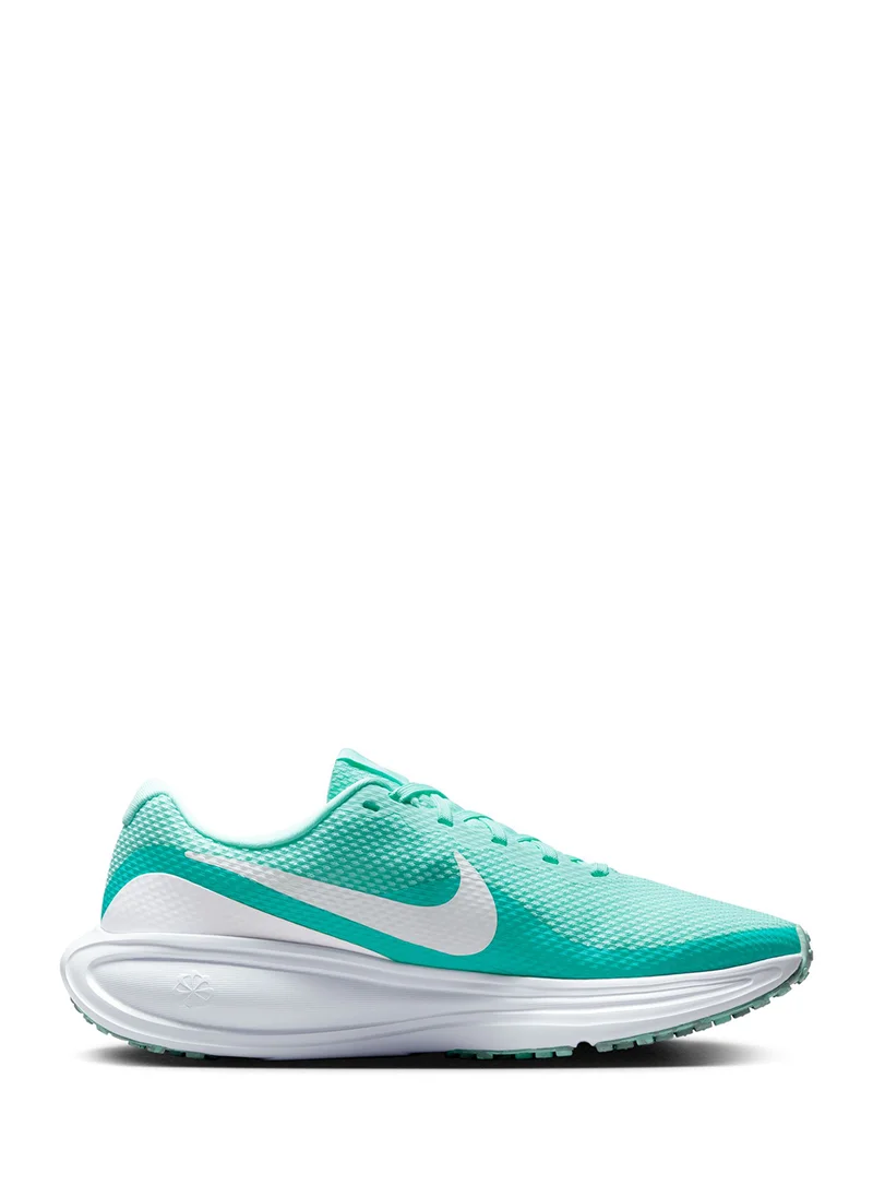 Nike Revolution 8