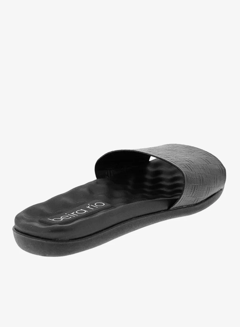 Beira Rio Black Flat Sandals for Women – Stylish Ladies Flat Sandals & Comfortable Flat Slippers for Women | Best Price UAE
