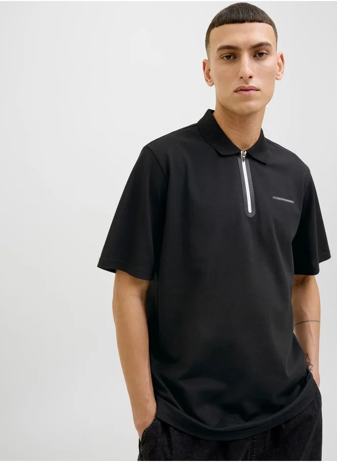 JACK & JONES Textured Badge Detail Regular Fit Polo T-Shirt