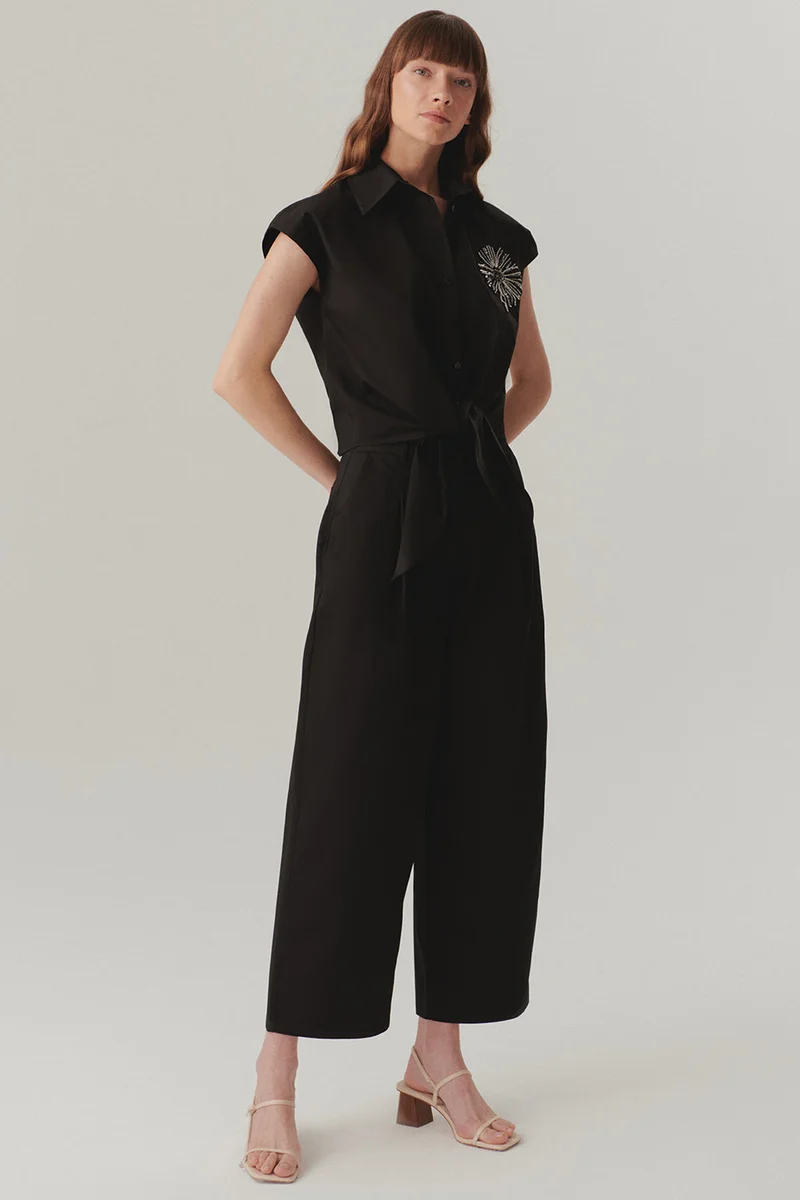 Exquise Mid-Waist Cotton Loose Fit Crop Black Trousers