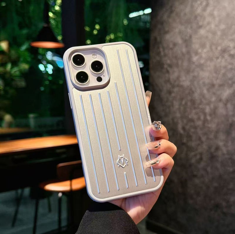 Aluminum Alloy Shockproof Suitcase Design Phone Case Compatible with iPhone 14/15/16/17/18 - Image 2