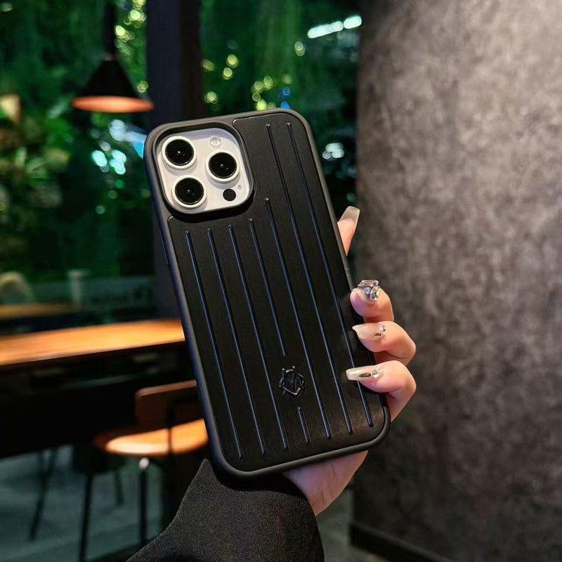 Aluminum Alloy Shockproof Suitcase Design Phone Case Compatible with iPhone 14/15/16/17/18 - Image 5