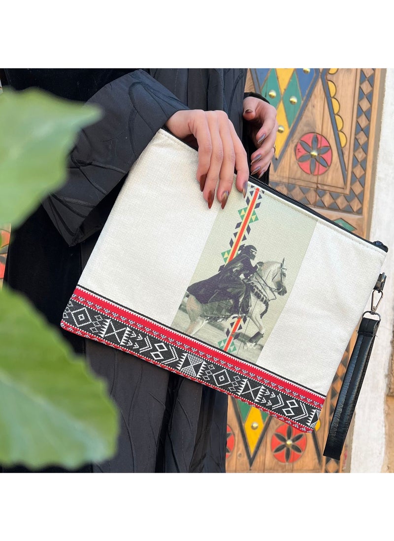 Generic - pouch Sadu  with  picture of horse - Image 1