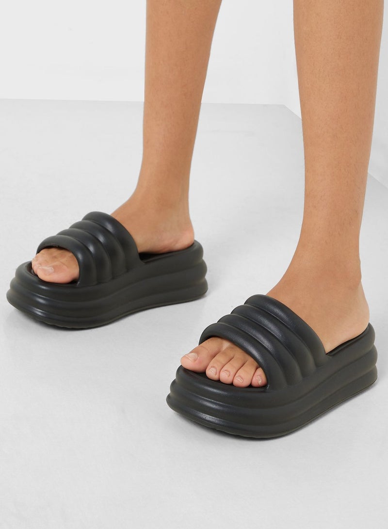 جينجر سلايدز منصة مبطنة