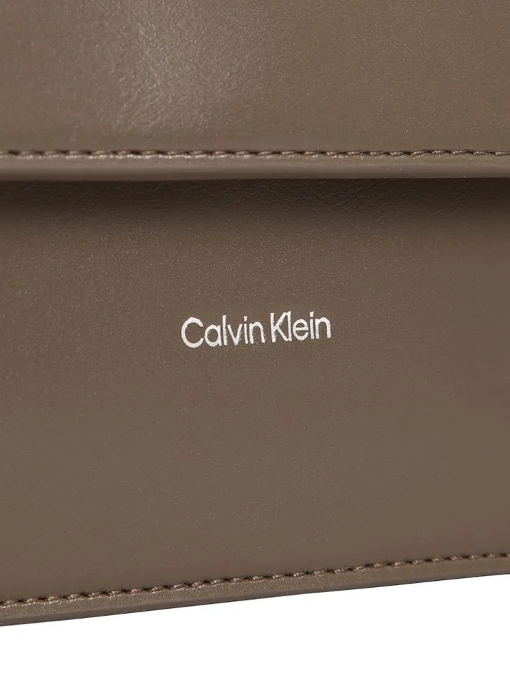 CALVIN KLEIN TOP HANDLE CROSSBODY BAG