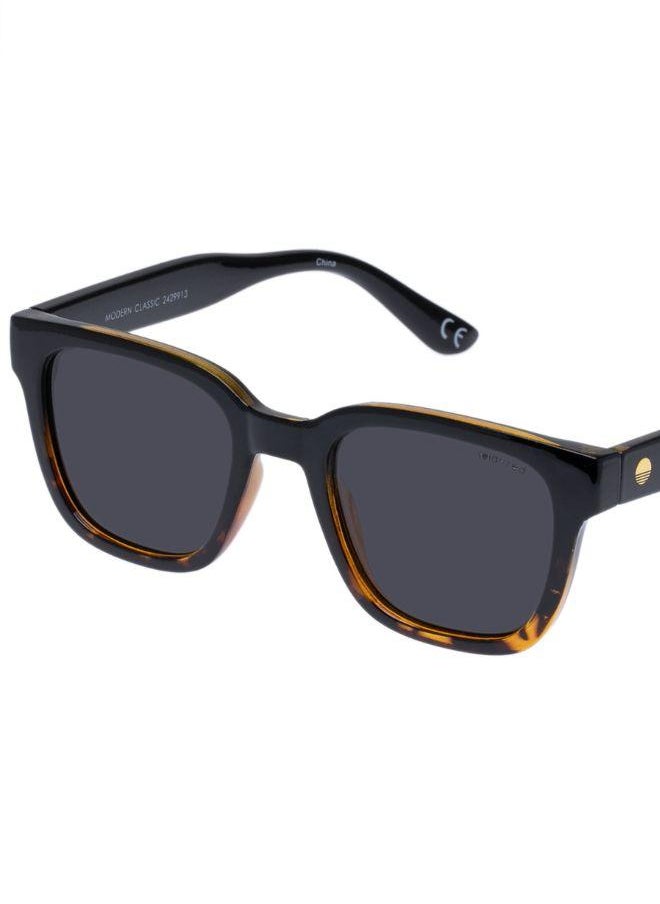 Solarized MODERN CLASSIC Luxury Sunglasses for Men & Women – High Quality Designer Eyewear, UV Protection, Stylish Frames, Timeless Elegance, and Fashionable Eye Shades  - Image 3