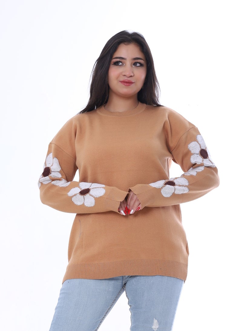 بيبو سترة نسائية مع أكمام مطبعة بالورود
_بني - Image 1