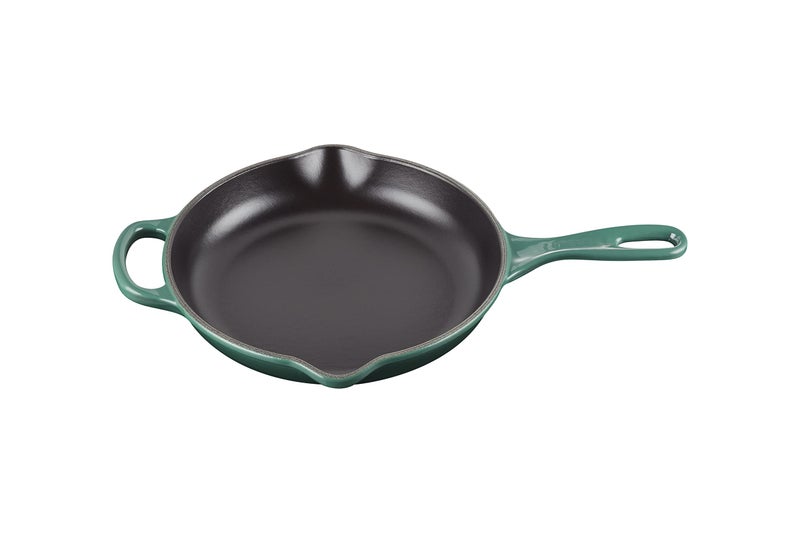 Le Creuset Le Creuset Signature Cast Iron Signature Iron Handle Skillet, 9" (1-3/8 qt.), Artichaut  - Image 1