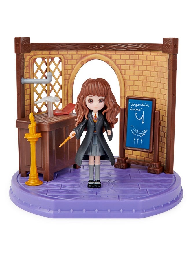 Wizarding World Harry Potter, Magical Minis Charms Classroom with Exclusive Hermione Granger Figure and Accessories, Kids Toys for Ages 5 and up - Image 1