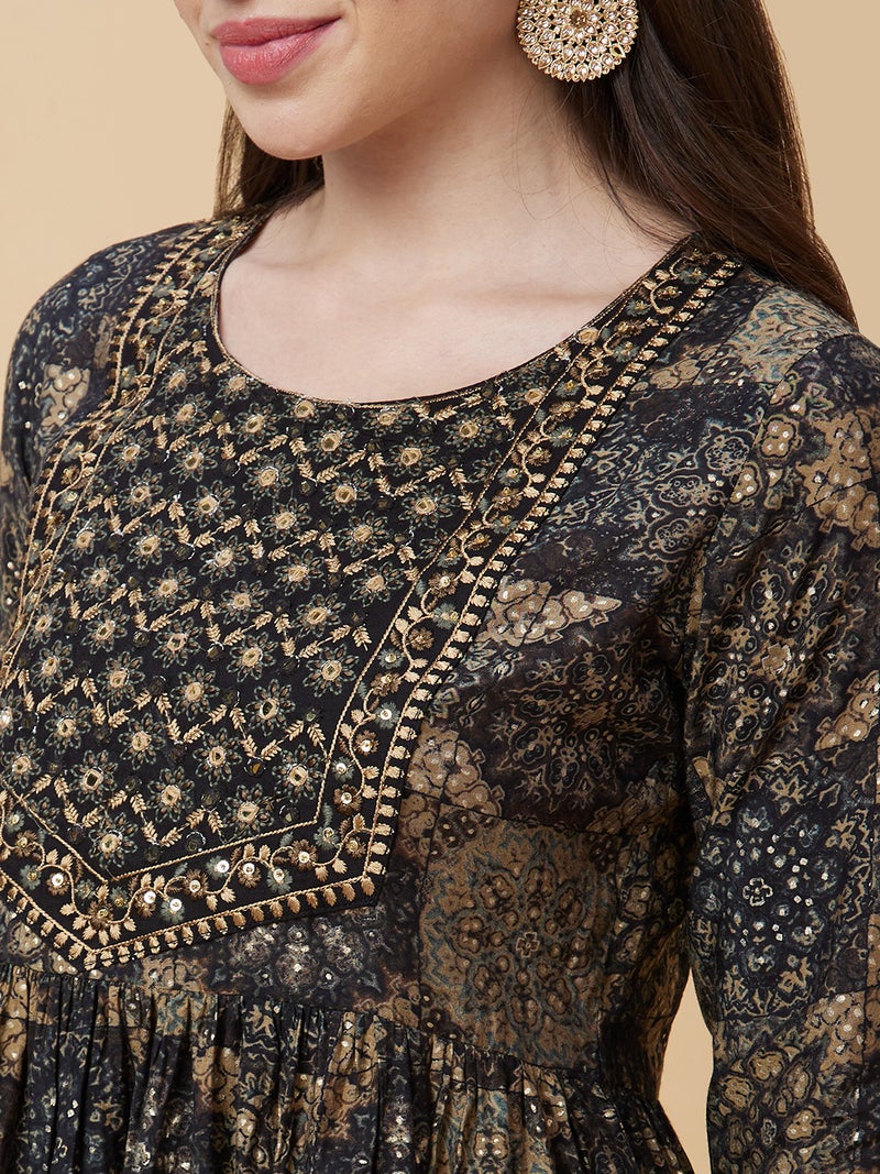 globus Globus Women Black Ethnic Motifs Printed Regular Thread Work A-Line Kurta With Trousers - Image 5