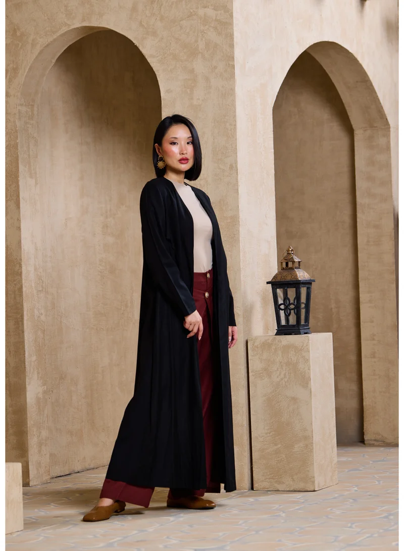 أشيتا فرنانديز Black Linen Abaya – Minimalist Longline Elegance