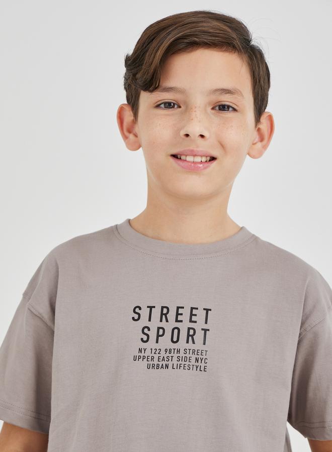 Styli Styli Boys Typography Print Oversized T-Shirt and Shorts Set  - Image 3