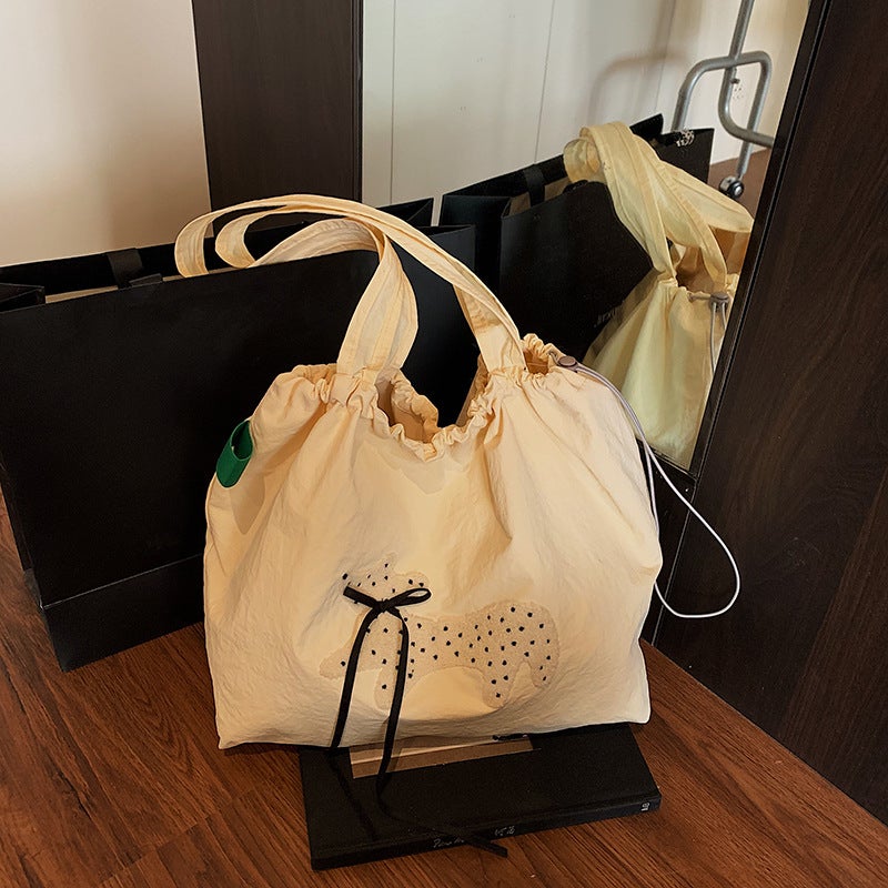 New Style Female Lazy Style Korean Style Puppy Embroidered Nylon Shoulder Bag High-Looking Holiday Drawstring Large Capacity Tote Bag - Image 1